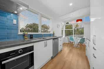 190 Golf Road, Titirangi