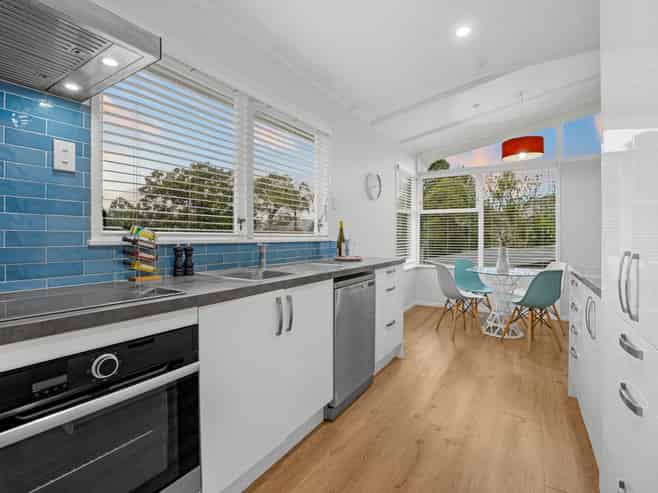 190 Golf Road, Titirangi
