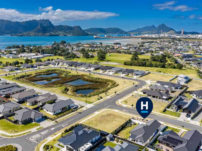 4 Te Taniwha Road, One Tree Point