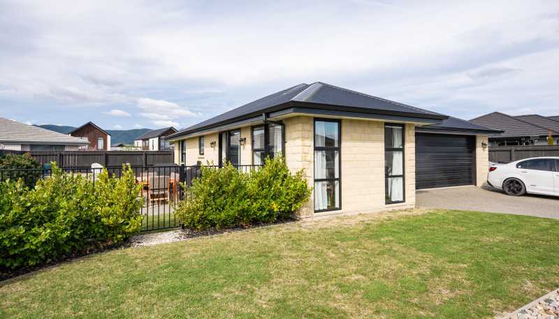 5 Mulberry Lane, Richmond