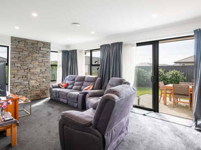 5 Mulberry Lane, Richmond