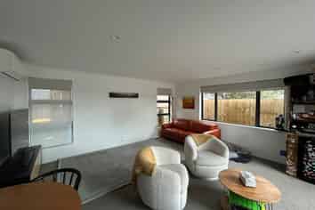 98B Gills Road, Bucklands Beach
