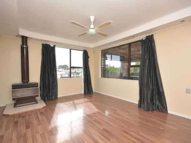 1/1 Rebecca Rise, Weymouth