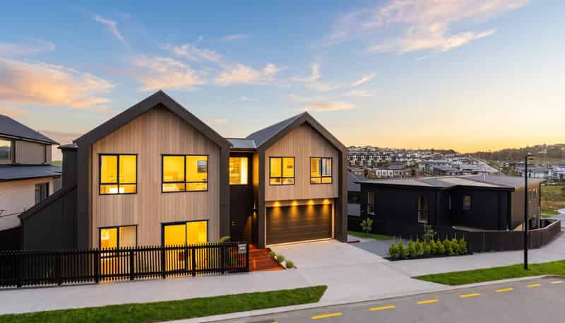 4 Humenga Place, Long Bay