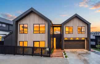 4 Humenga Place, Long Bay