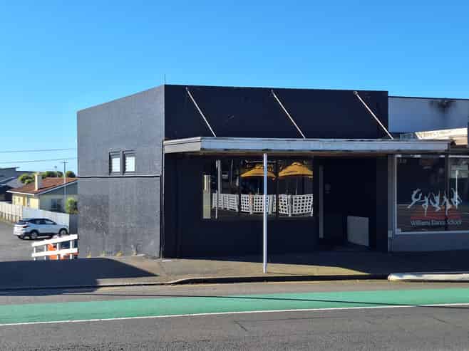 Retail option - Moturoa