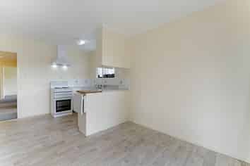 1/6 Dalmatia Place, Henderson