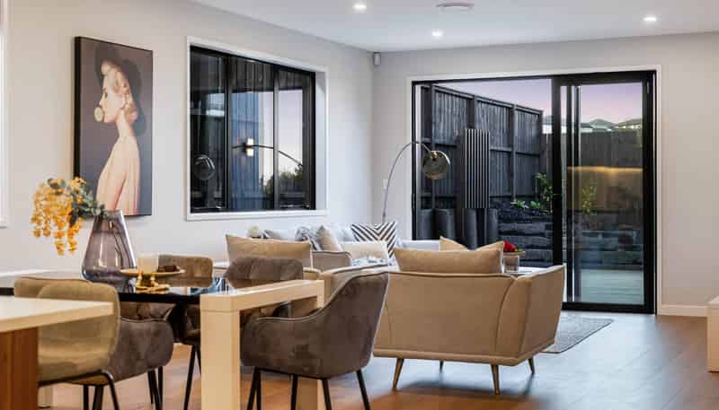 98 Huanui Drive, Orewa