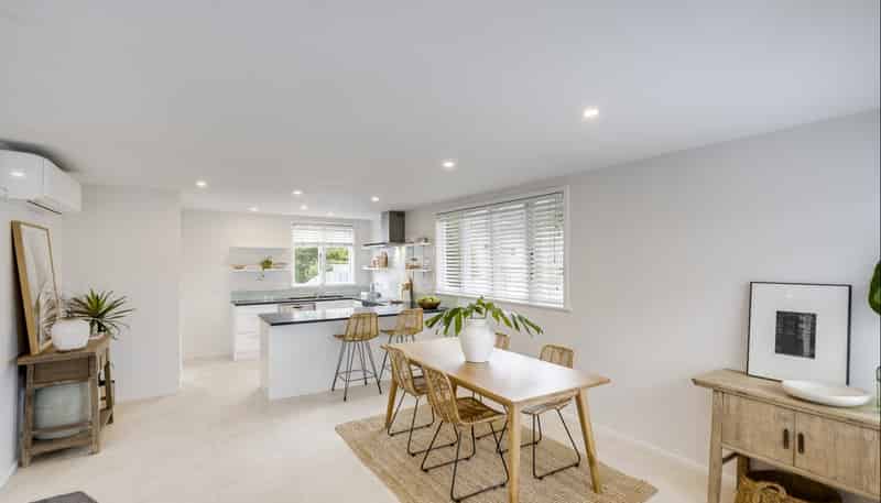 2/8 Meeanee Quay, Westshore