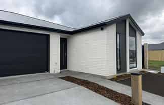 185 Westmoor Boulevard, Rolleston