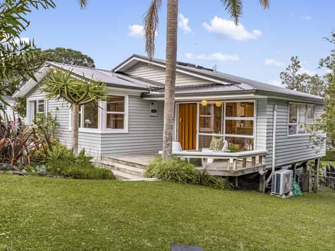 10 Hubert Henderson Place, Remuera