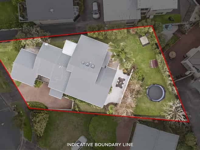 10 Hubert Henderson Place, Remuera