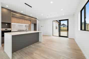12 Kobe Street, Karaka