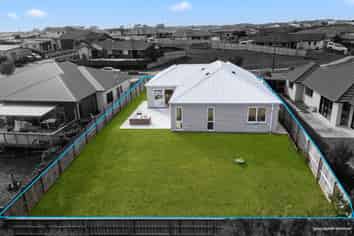 21 Tahuna Minhinnick Drive, Glenbrook