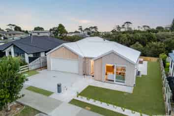 21 Tahuna Minhinnick Drive, Glenbrook
