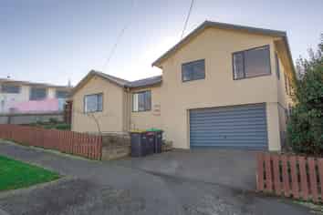 2A Belfield St, Waimataitai