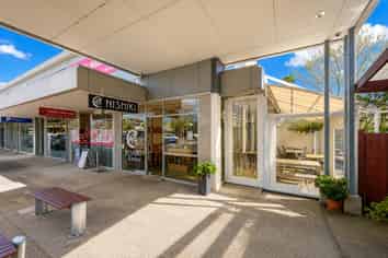 FOOD BUSINESS OPPORTUNITY IN BUSY AREA