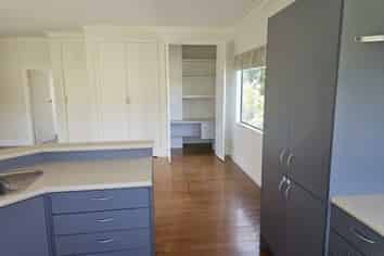 993  Pourerere Road, Omakere