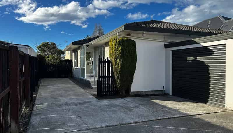 2/19 Boon Street, Sydenham