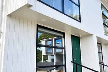 35 Dunkirk Terrace, Mount Albert