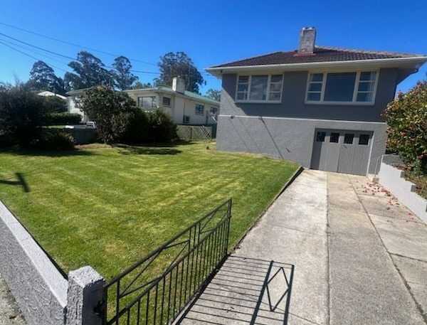 4 Oxford Street, Holmes Hill