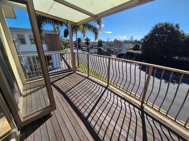 1211B Victoria Street, Whitiora