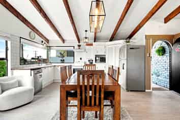22 Stanmore Bay Road, Stanmore Bay