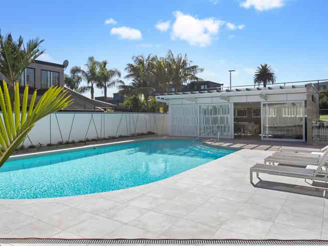 4/97 Jervois Road, Herne Bay