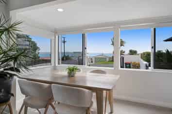 1321 Whangaparaoa Road, Army Bay