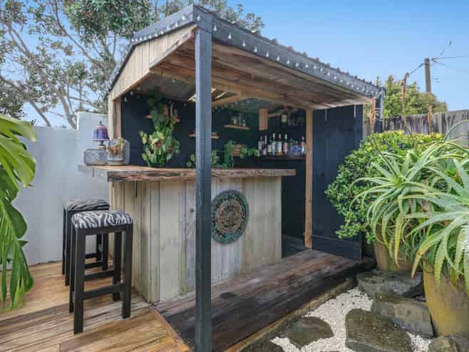 1321 Whangaparaoa Road, Army Bay