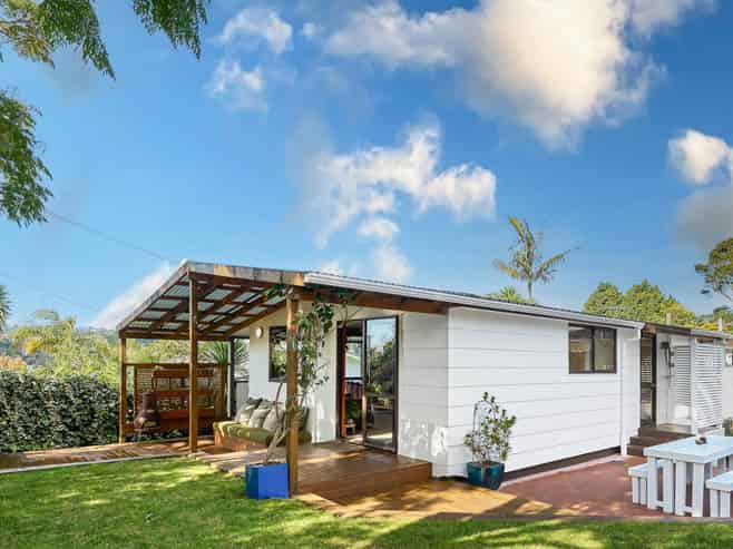 2/13 Matama Road, Glen Eden