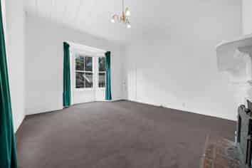 17  Hillside Crescent South, Mount Eden