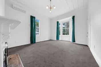 17  Hillside Crescent South, Mount Eden
