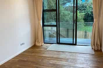 Auckland - Address withheld