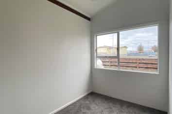 Gisborne - Address withheld