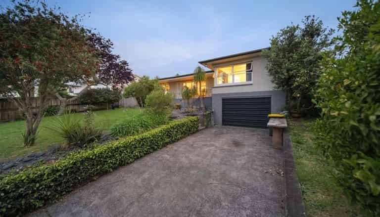 52 Clark Road, Pahurehure