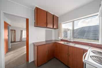 2/69 Freyberg Street, Lyall Bay