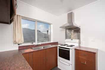 2/69 Freyberg Street, Lyall Bay