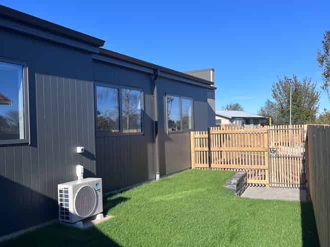2/106 Fairview Street, Fairview Downs