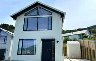 17a Cornwall Rd, Lyttelton