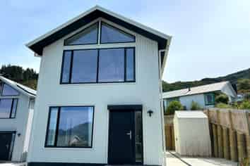 17a Cornwall Rd, Lyttelton