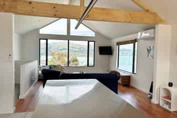 17a Cornwall Rd, Lyttelton