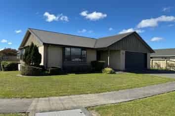102 Rhodes Drive, Kelvin Grove