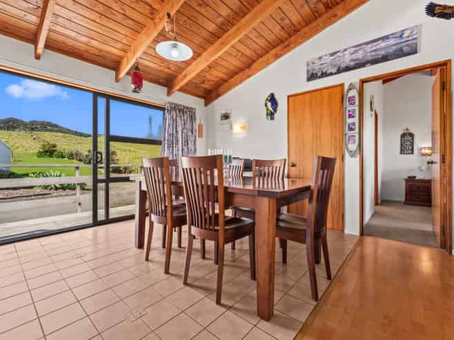 3356 Kaipara Coast Highway, Glorit