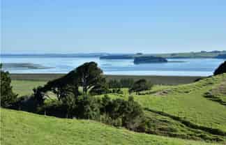 3356 Kaipara Coast Highway, Glorit