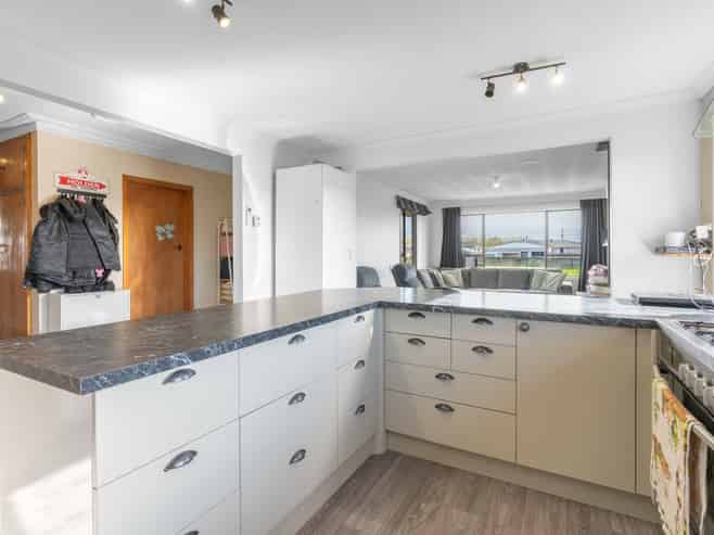 8 Ingram Place, Mataura