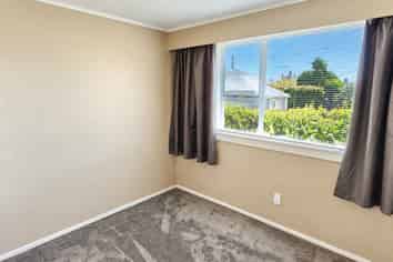2/39 Waimea Street, Westown