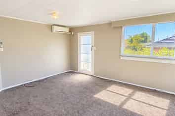 2/39 Waimea Street, Westown