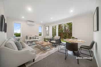 1/122A Monument Road, Clevedon