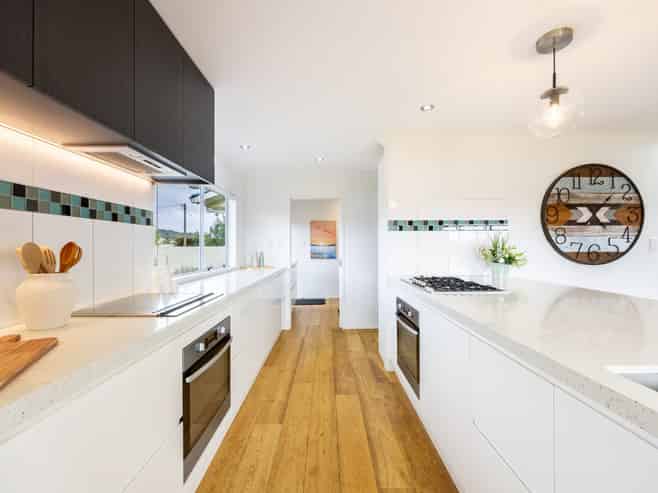 31 Frost Road, Waitoki